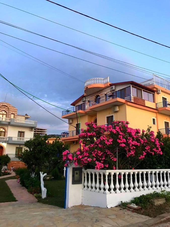Vila Laura Pasha Villa Ksamil Luaran gambar