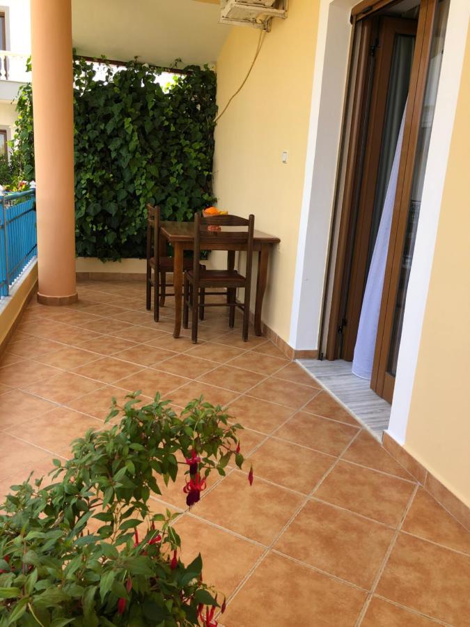 Vila Laura Pasha Villa Ksamil Luaran gambar