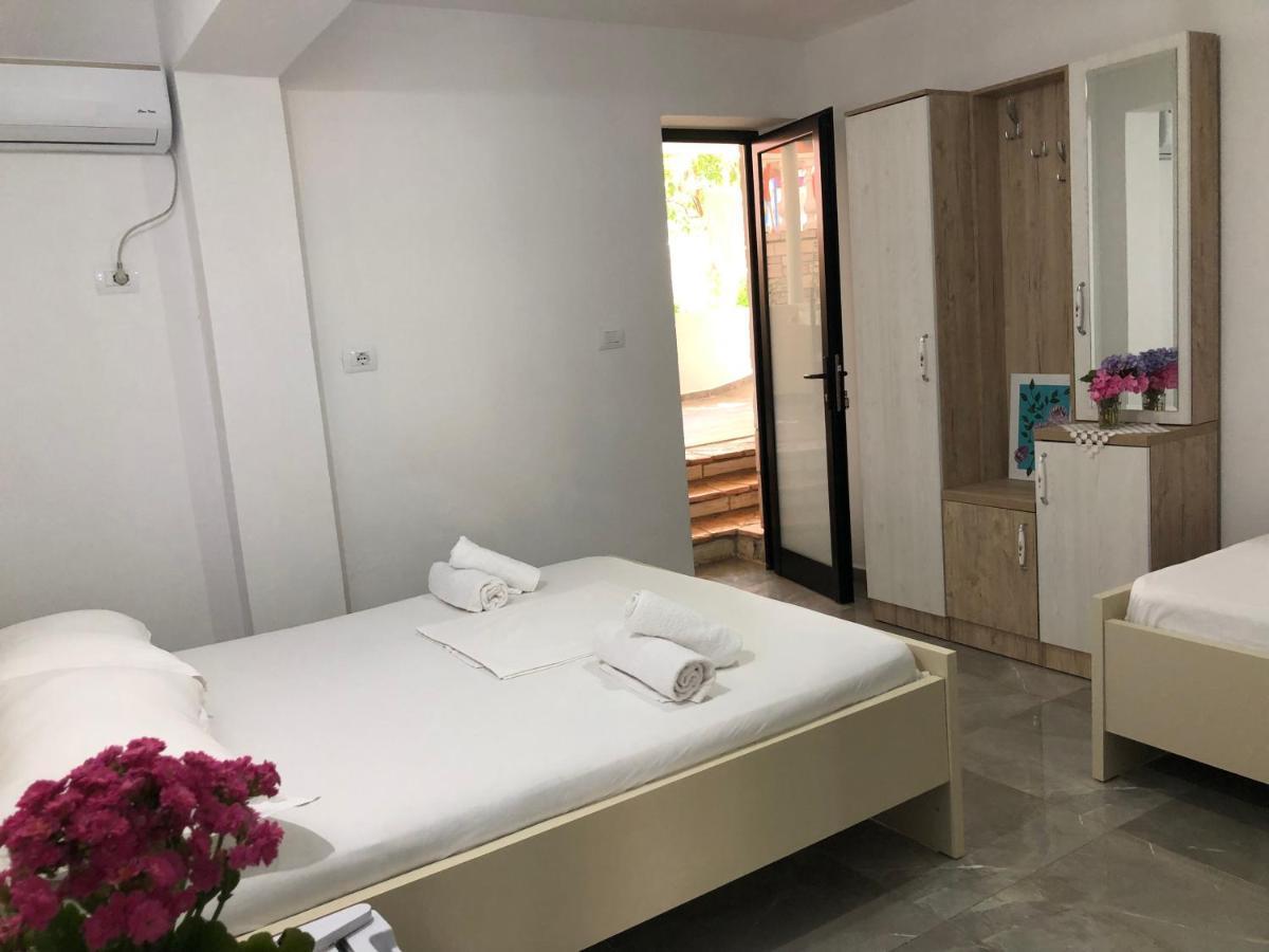 Vila Laura Pasha Villa Ksamil Luaran gambar