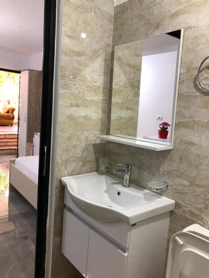 Vila Laura Pasha Villa Ksamil Luaran gambar