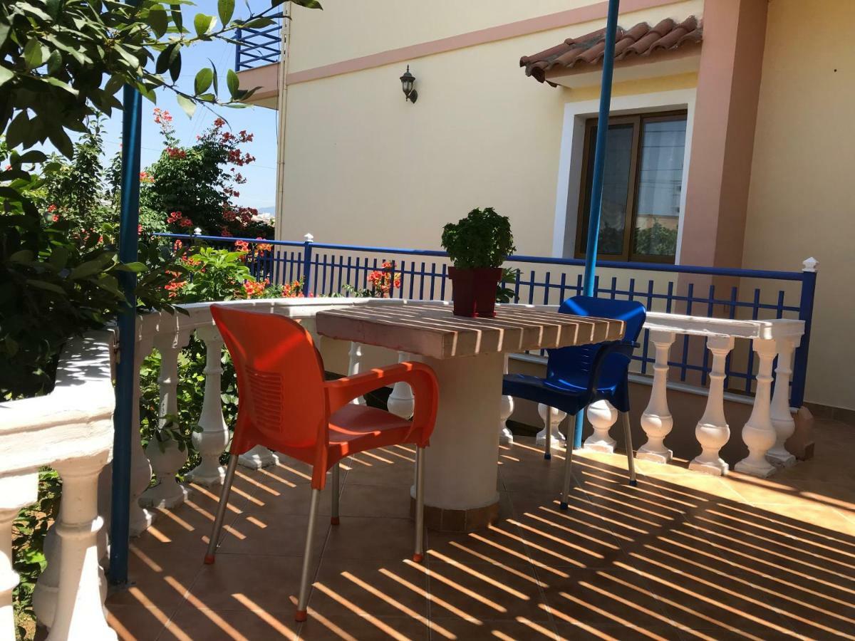 Vila Laura Pasha Villa Ksamil Luaran gambar